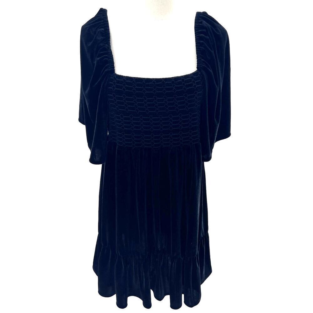 Chelsea & Violet Black Velvet Open Back/Tie Short Sleeve Peasant Dress NWT- M